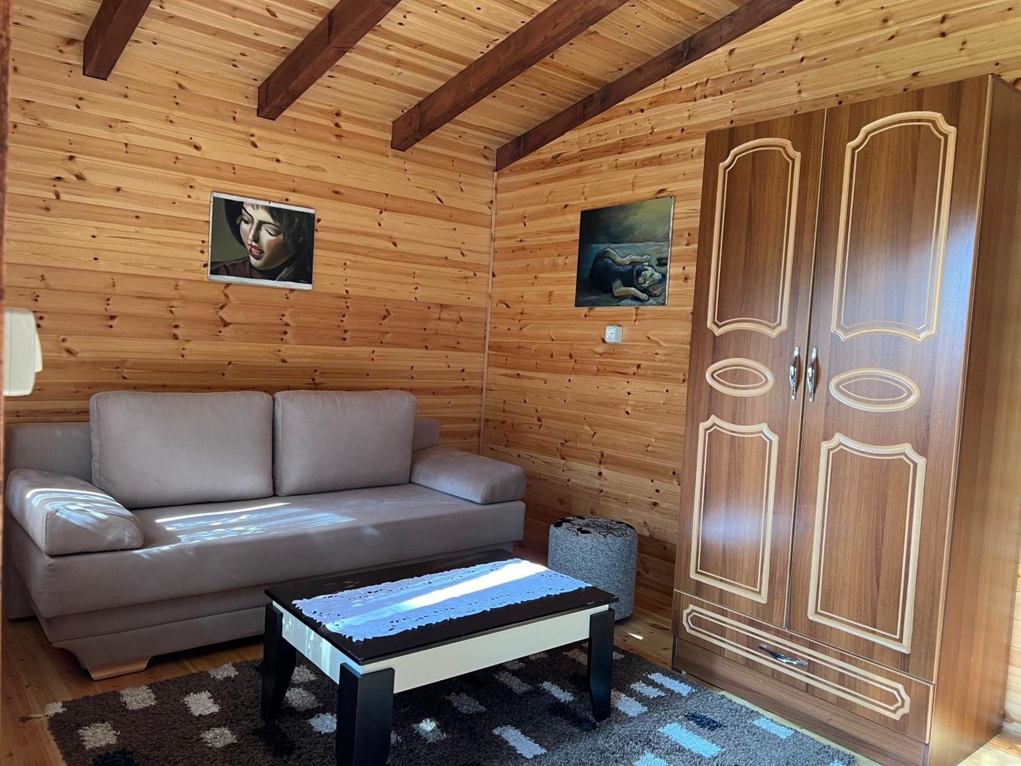Bujtina Uji I Panjes, Log Cabins Dukat Buitenkant foto